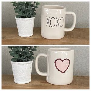 Rae Dunn XOXO dual sided mug